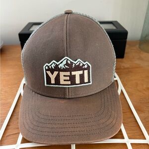 Yeti Gray and Green Mesh Trucker Hat